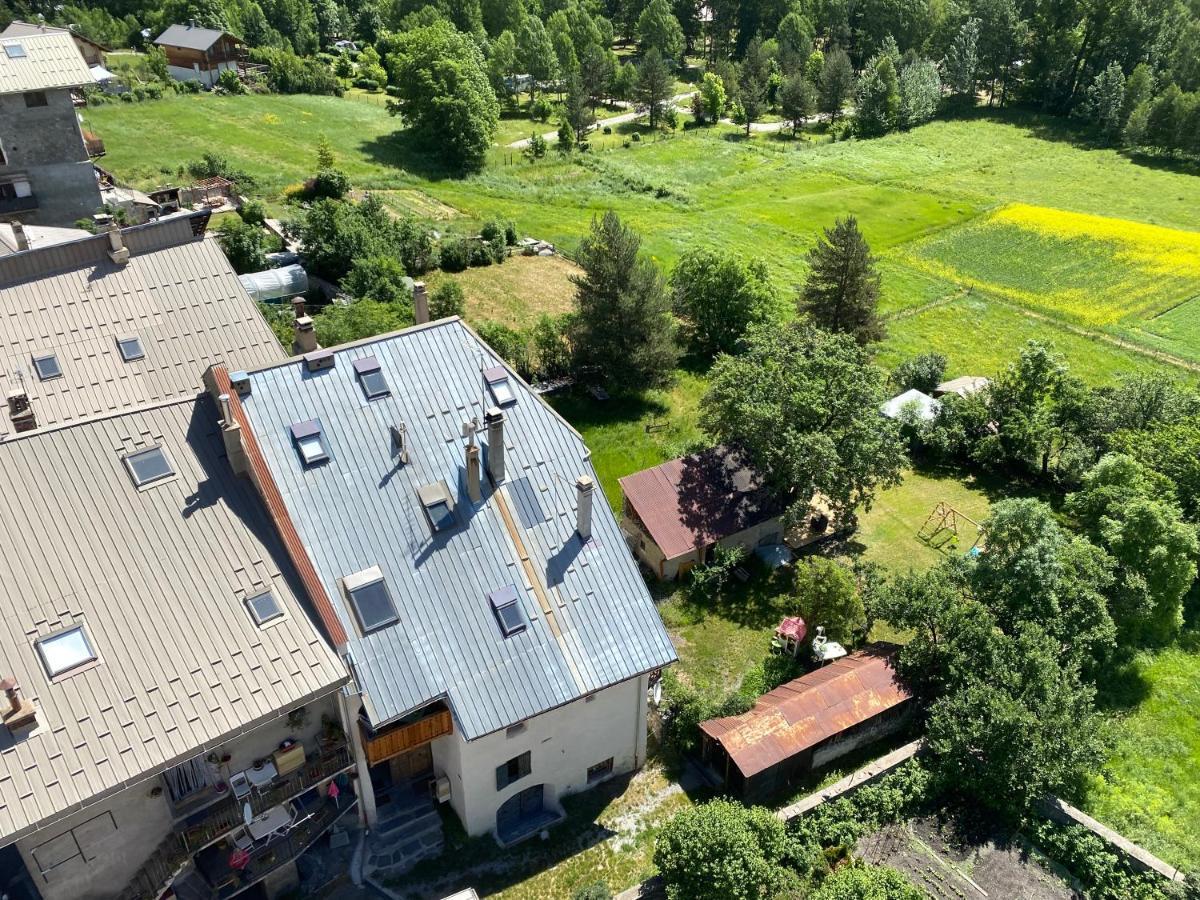 Appartement Dans Une Maison De Pays Бриансон Экстерьер фото